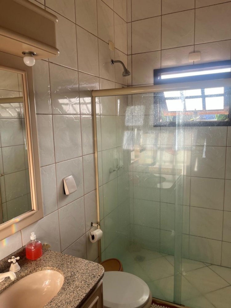 Banheiro social - piso superior