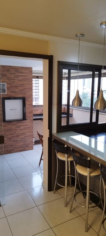 Sacada com churrasqueira