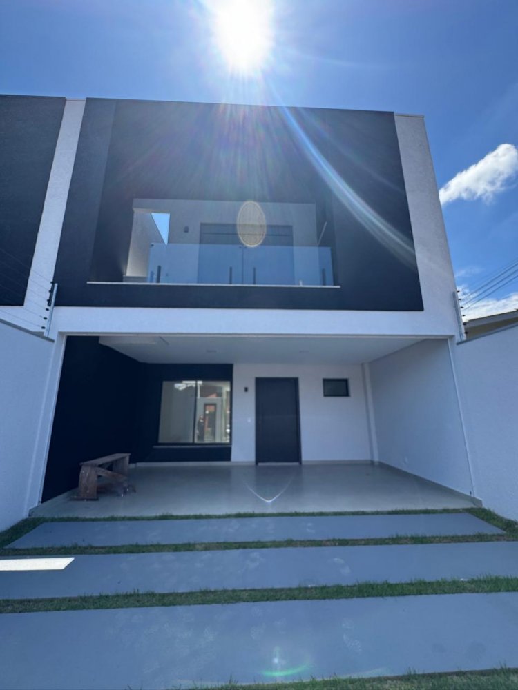 Sobrado - Venda - Country - Cascavel - PR