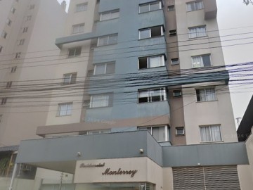 Apartamento no Ed Monterrey